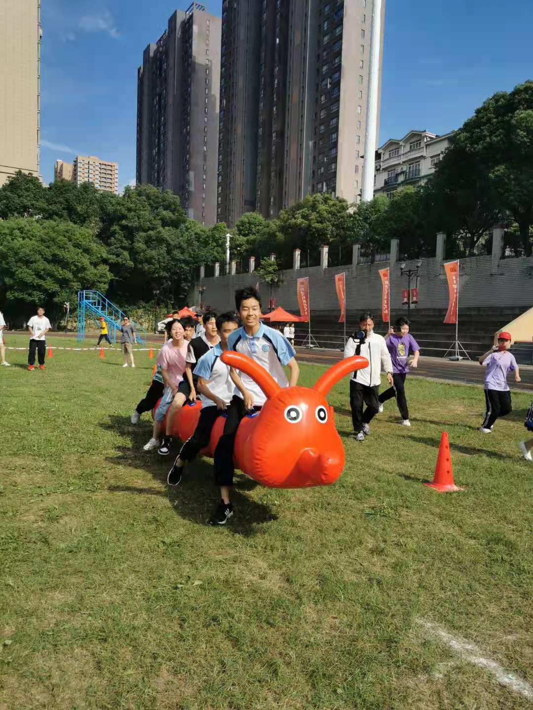 1623051111176928.jpg