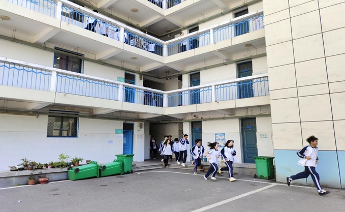 09.jpg